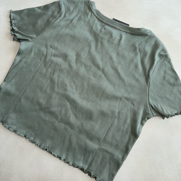 GRAYSON THREADS BLACK Juniors' Lettuce-Edge Cropped Top in Green - Picture 4 of 4